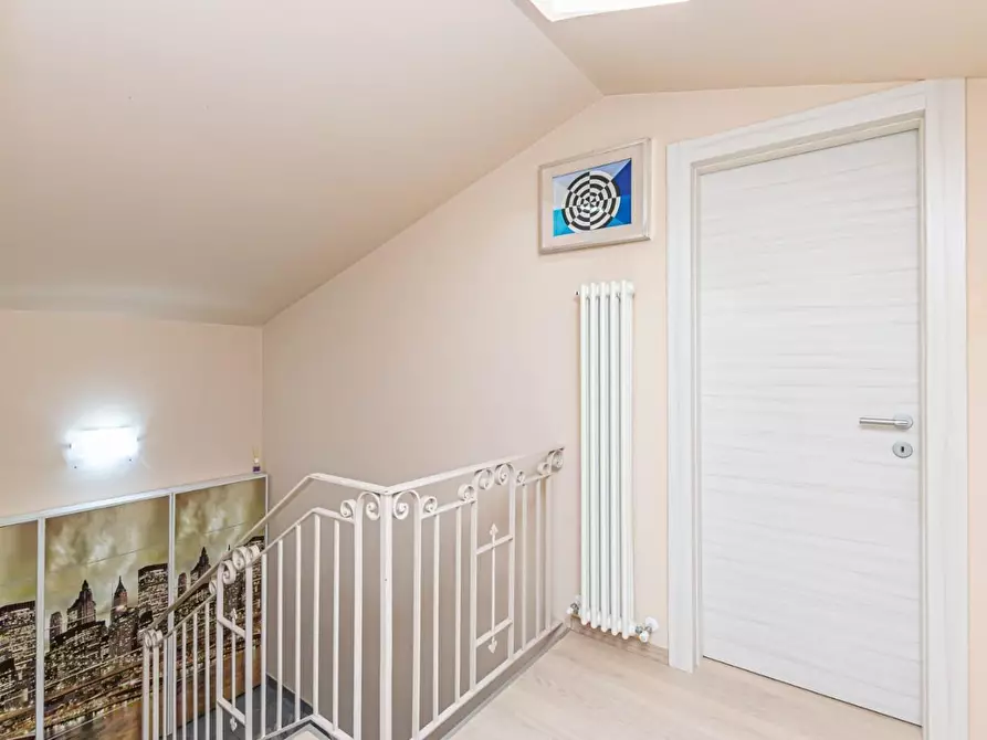 Immagine 35 di Appartamento in vendita  a Pontedera