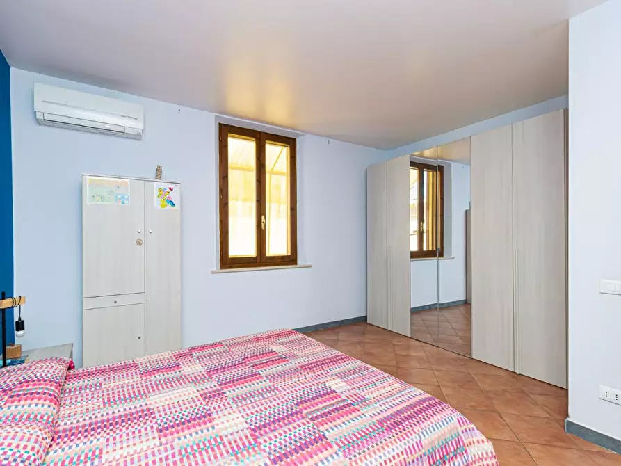 Immagine 30 di Appartamento in vendita  a Pontedera