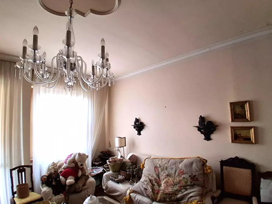 Immagine 3 di Appartamento in vendita  a Lucca