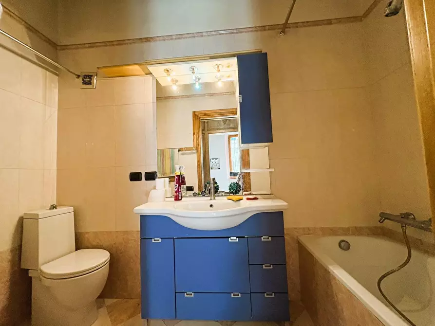 Immagine 37 di Appartamento in vendita  a Empoli