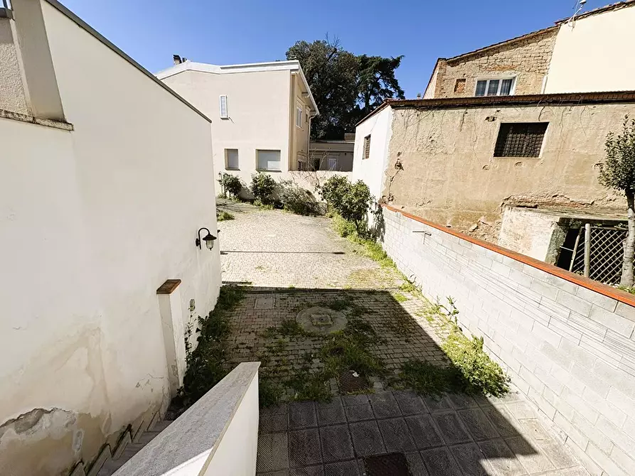 Immagine 21 di Appartamento in vendita  a Empoli