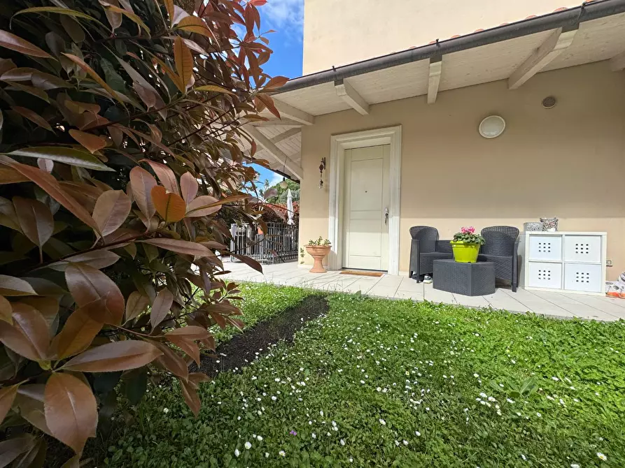 Immagine 10 di Appartamento in vendita  a Empoli