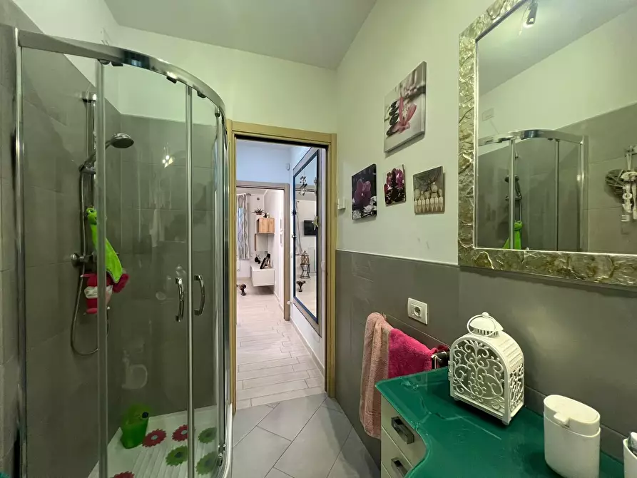 Immagine 36 di Appartamento in vendita  a Empoli