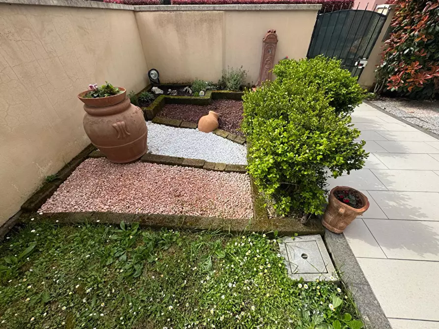 Immagine 8 di Appartamento in vendita  a Empoli