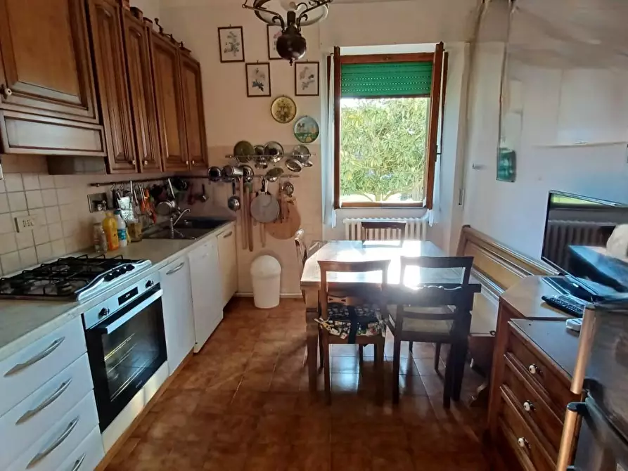 Immagine 6 di Appartamento in vendita  a Colle Di Val D'elsa