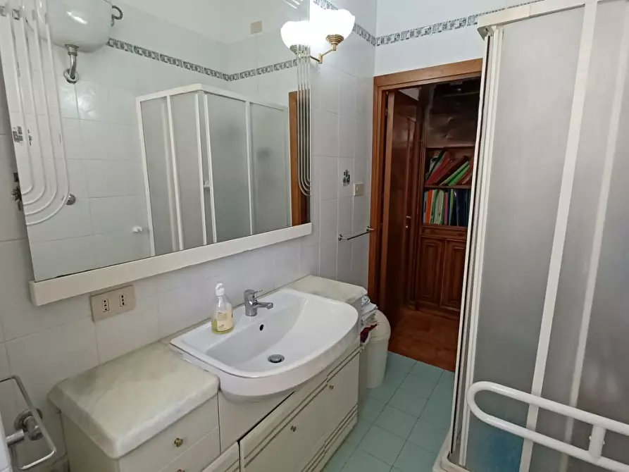 Immagine 25 di Appartamento in vendita  a Colle Di Val D'elsa