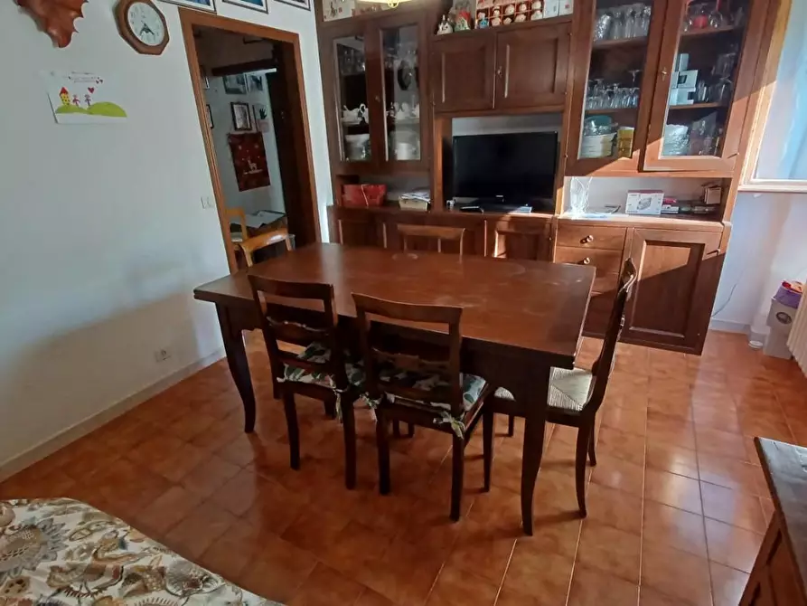 Immagine 11 di Appartamento in vendita  a Colle Di Val D'elsa