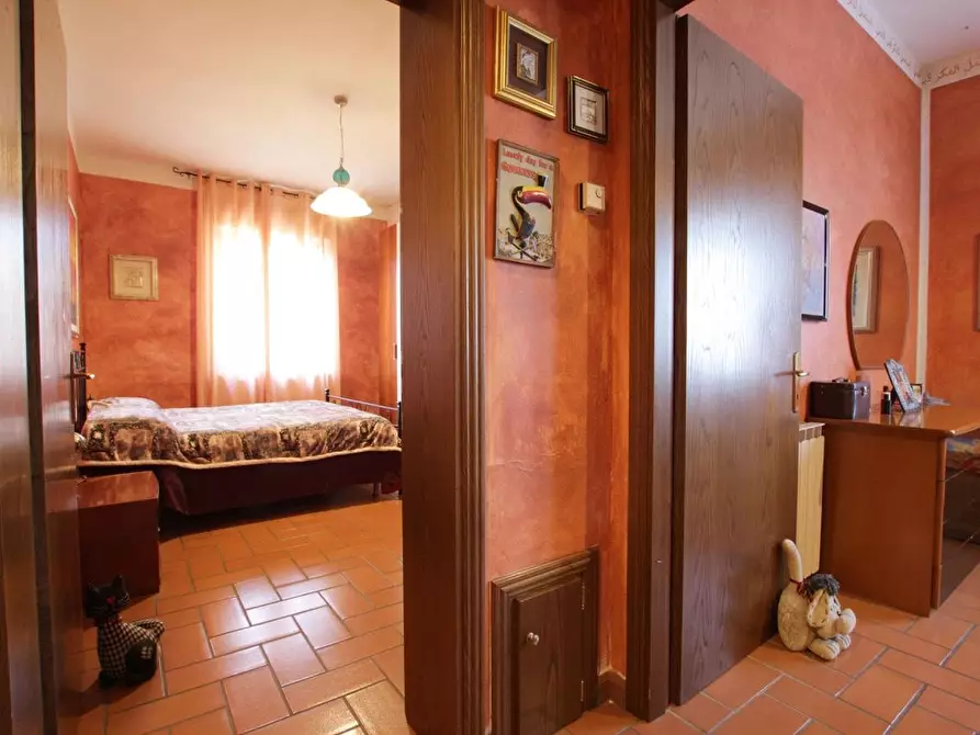 Immagine 22 di Appartamento in vendita  a Montepulciano