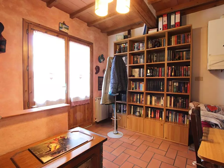 Immagine 18 di Appartamento in vendita  a Montepulciano