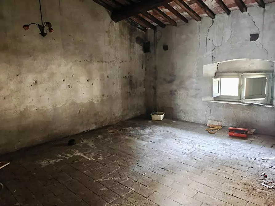 Immagine 26 di Villa in vendita  a Camaiore