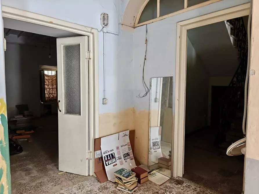 Immagine 21 di Villa in vendita  a Camaiore