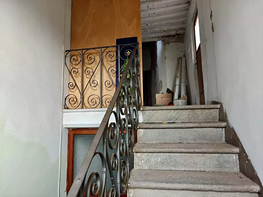 Immagine 20 di Villa in vendita  a Camaiore