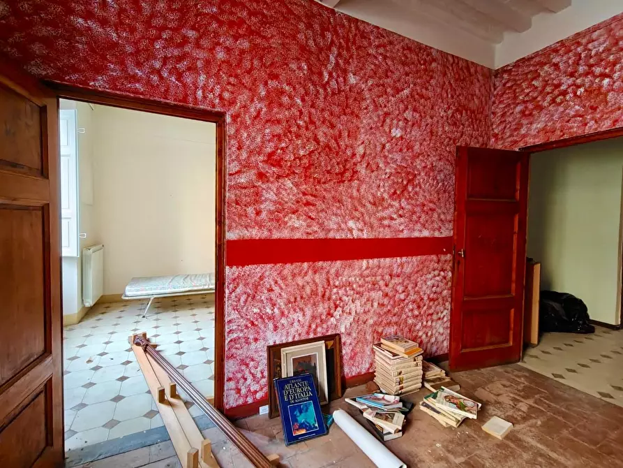 Immagine 17 di Villa in vendita  a Camaiore