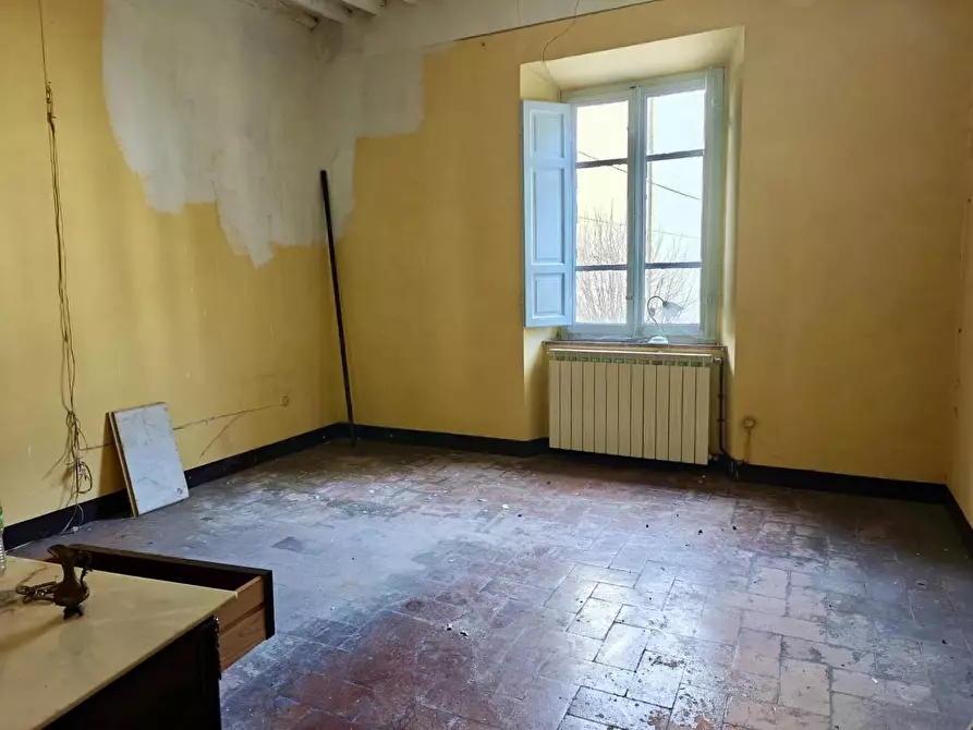 Immagine 30 di Villa in vendita  a Camaiore