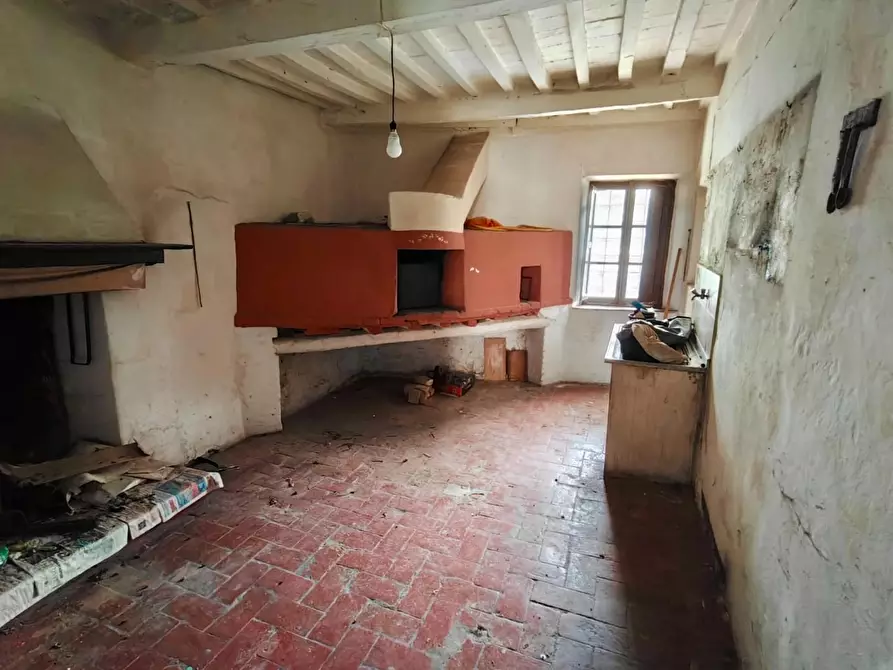 Immagine 15 di Villa in vendita  a Camaiore