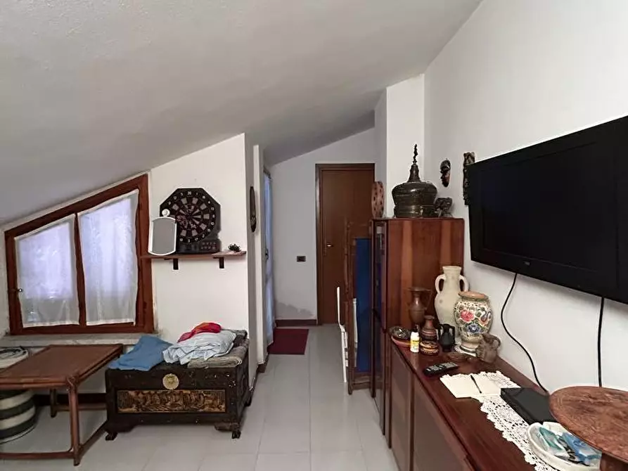 Immagine 22 di Appartamento in vendita  a Ortonovo