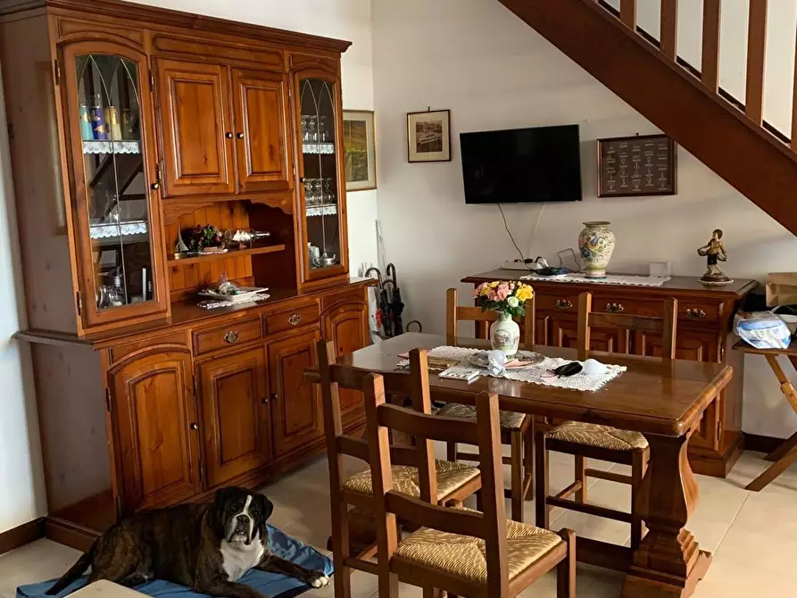 Immagine 21 di Appartamento in vendita  a Ortonovo