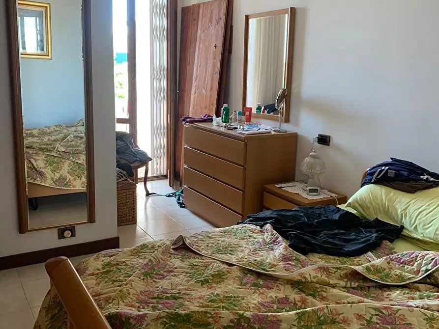 Immagine 8 di Appartamento in vendita  a Ortonovo