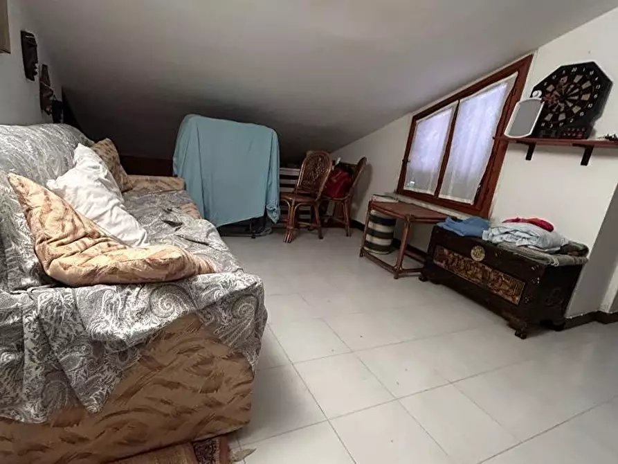 Immagine 14 di Appartamento in vendita  a Ortonovo