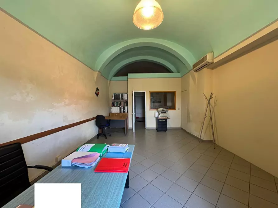 Immagine 11 di Ufficio in affitto  a Montelupo Fiorentino