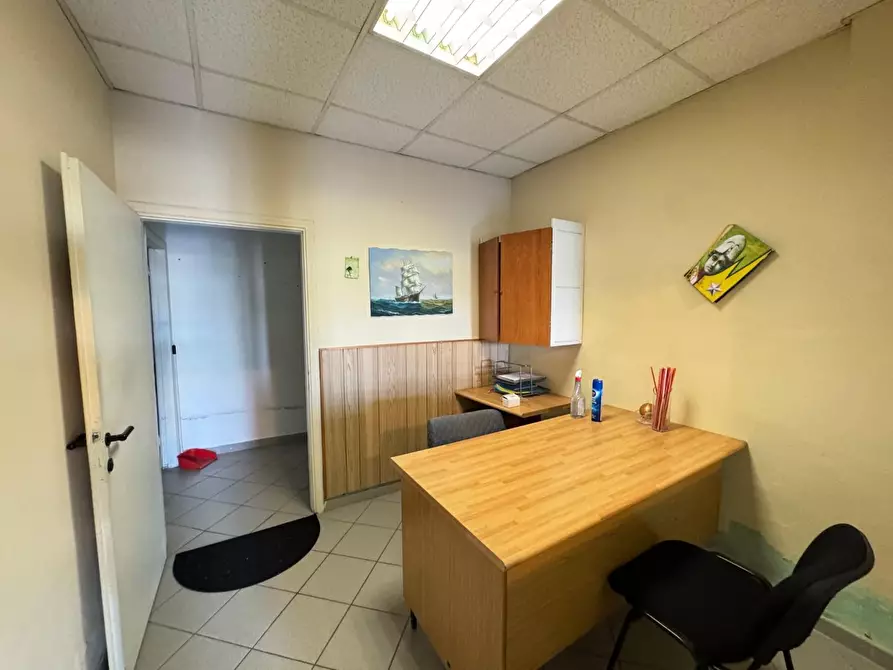 Immagine 5 di Ufficio in affitto  a Montelupo Fiorentino