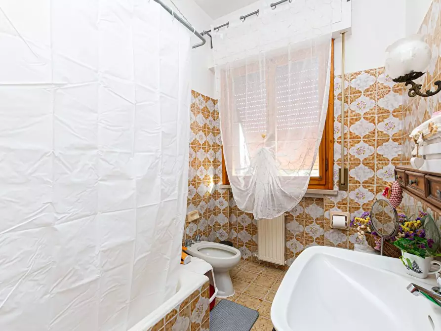 Immagine 33 di Appartamento in vendita  a Pontedera