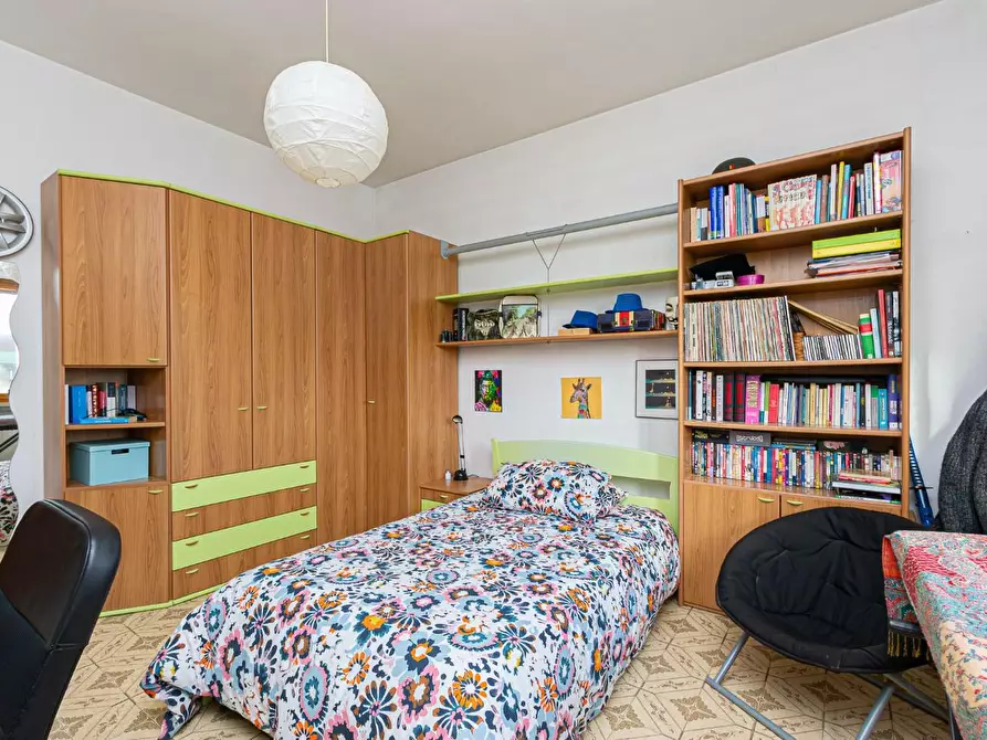 Immagine 29 di Appartamento in vendita  a Pontedera