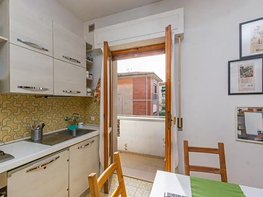 Immagine 37 di Appartamento in vendita  a Pontedera