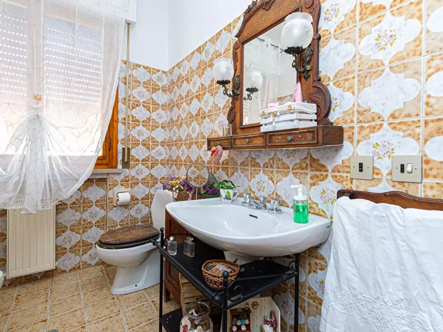 Immagine 35 di Appartamento in vendita  a Pontedera