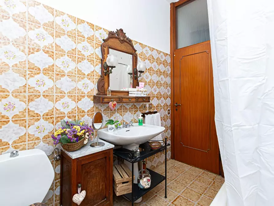 Immagine 34 di Appartamento in vendita  a Pontedera