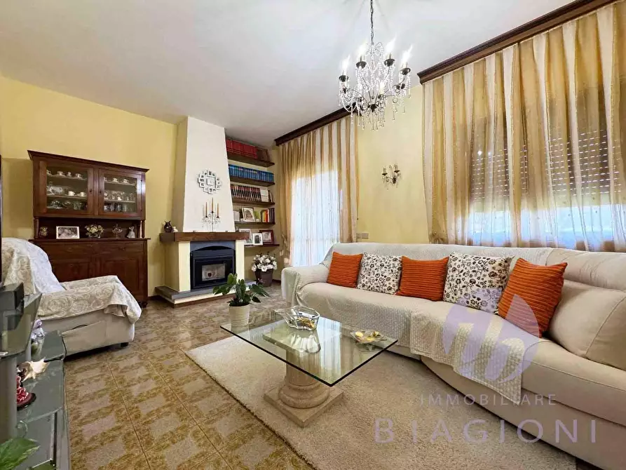 Immagine 10 di Villa in vendita  a Forte Dei Marmi