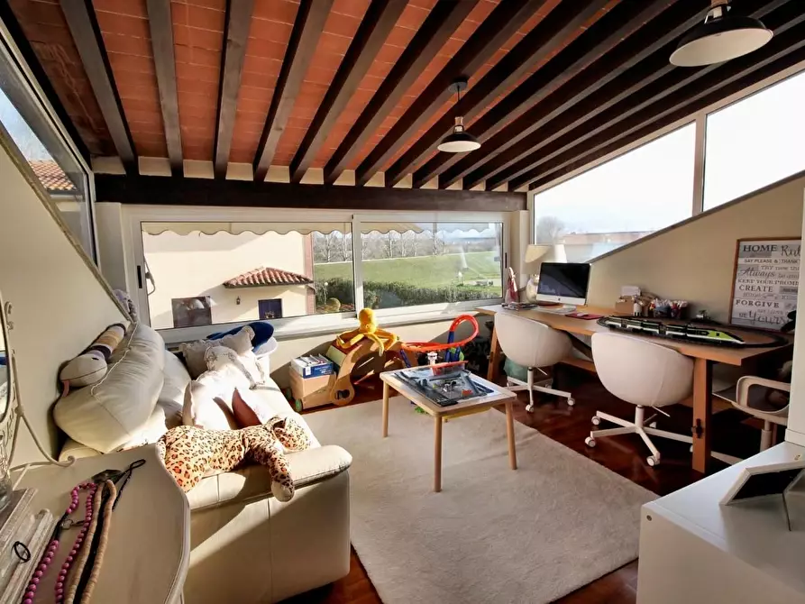 Immagine 25 di Villa in vendita  a Pontedera