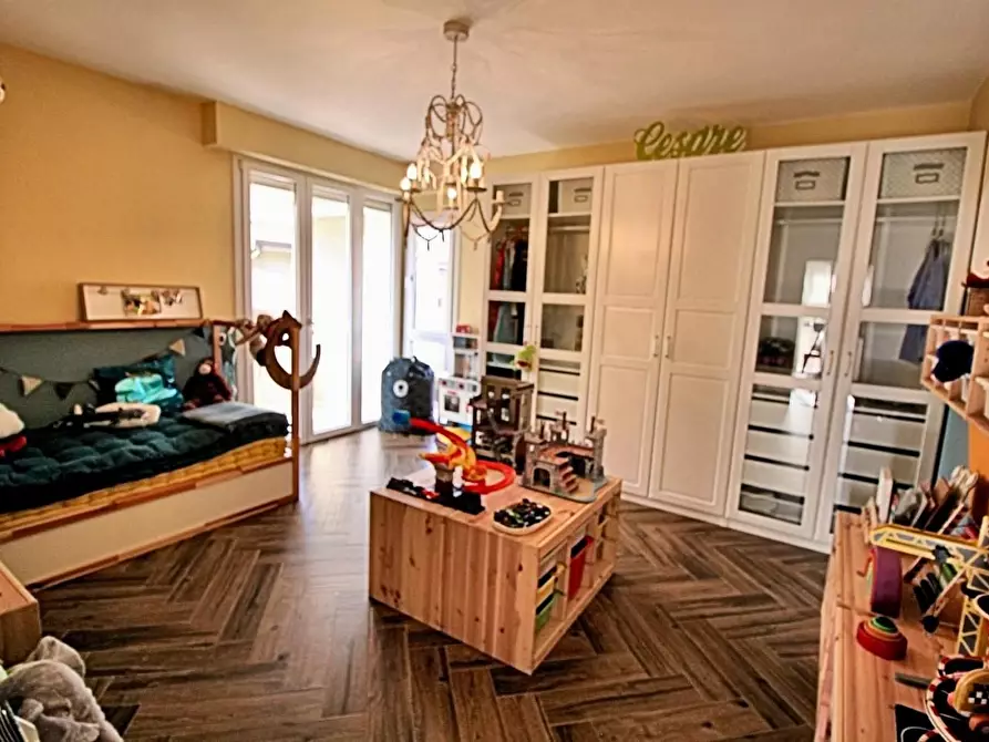 Immagine 8 di Villa in vendita  a Pontedera