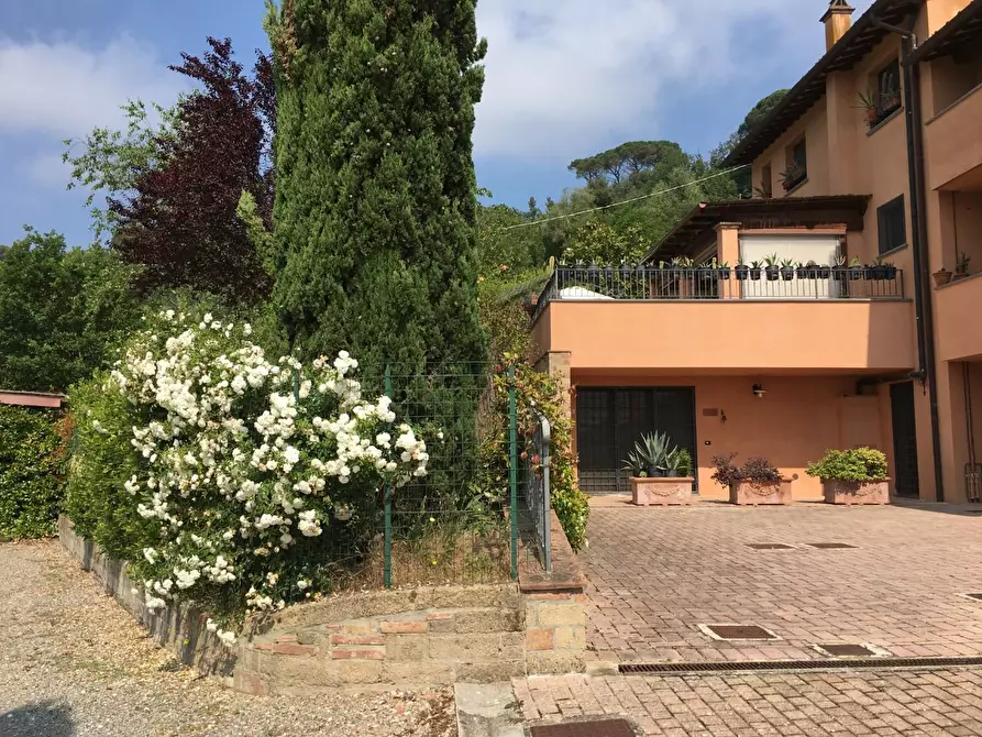 Immagine 15 di Villa in vendita  a San Miniato