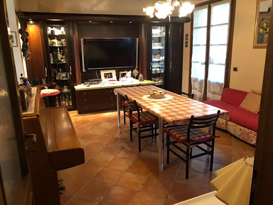 Immagine 4 di Villa in vendita  a San Miniato