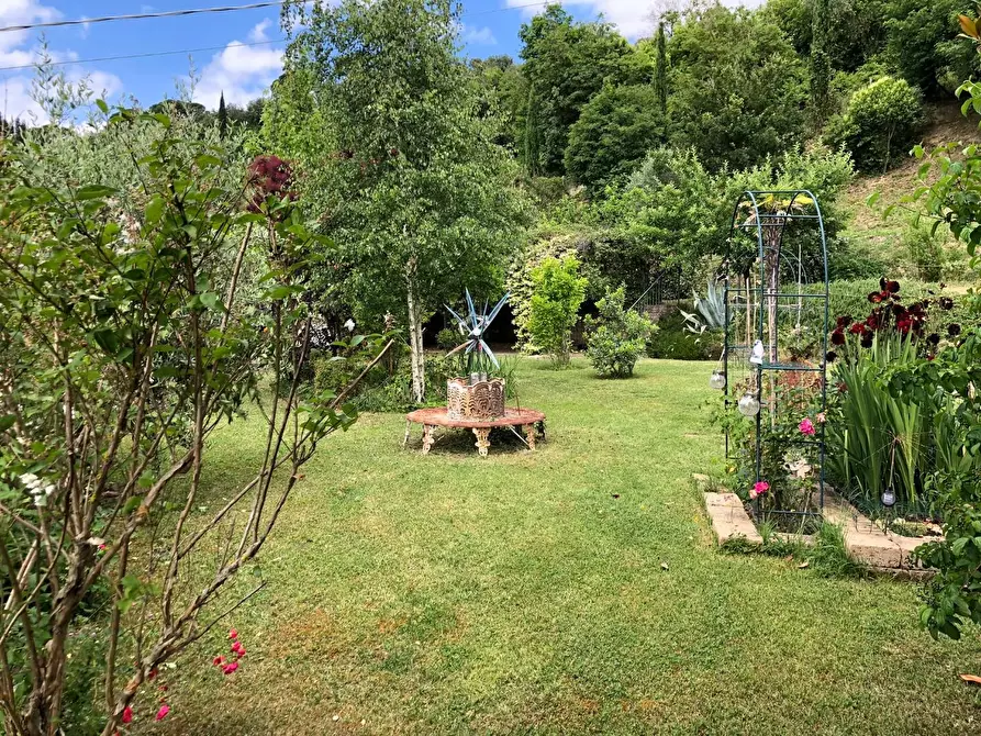 Immagine 25 di Villa in vendita  a San Miniato