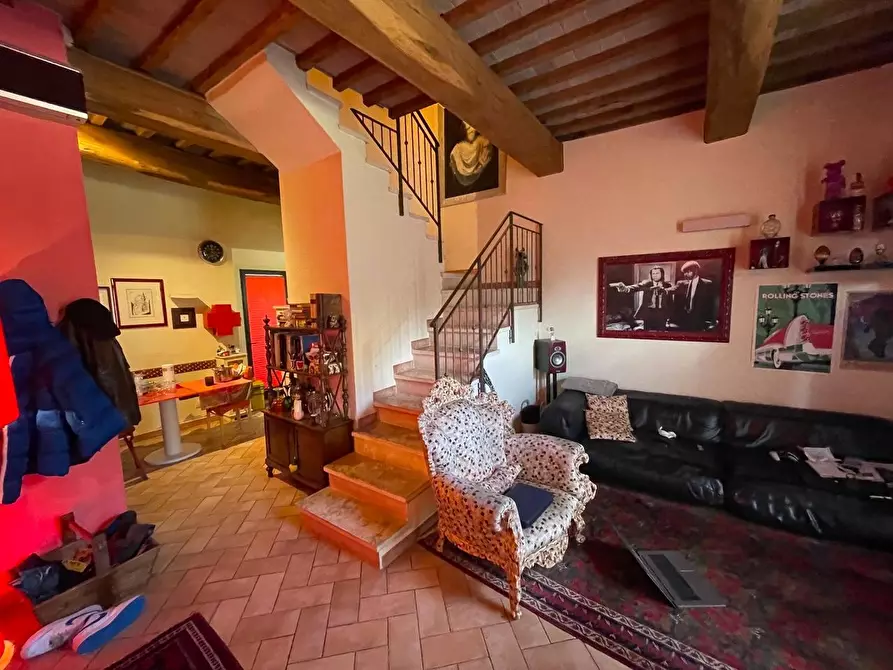 Immagine 5 di Appartamento in vendita  a Siena