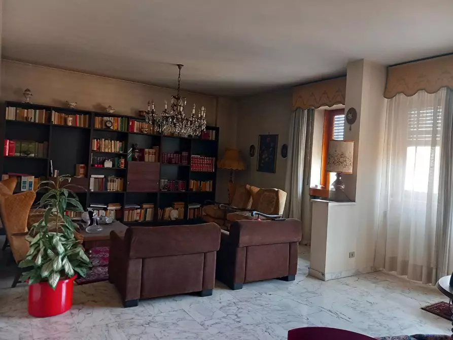 Immagine 12 di Appartamento in vendita  a Pisa