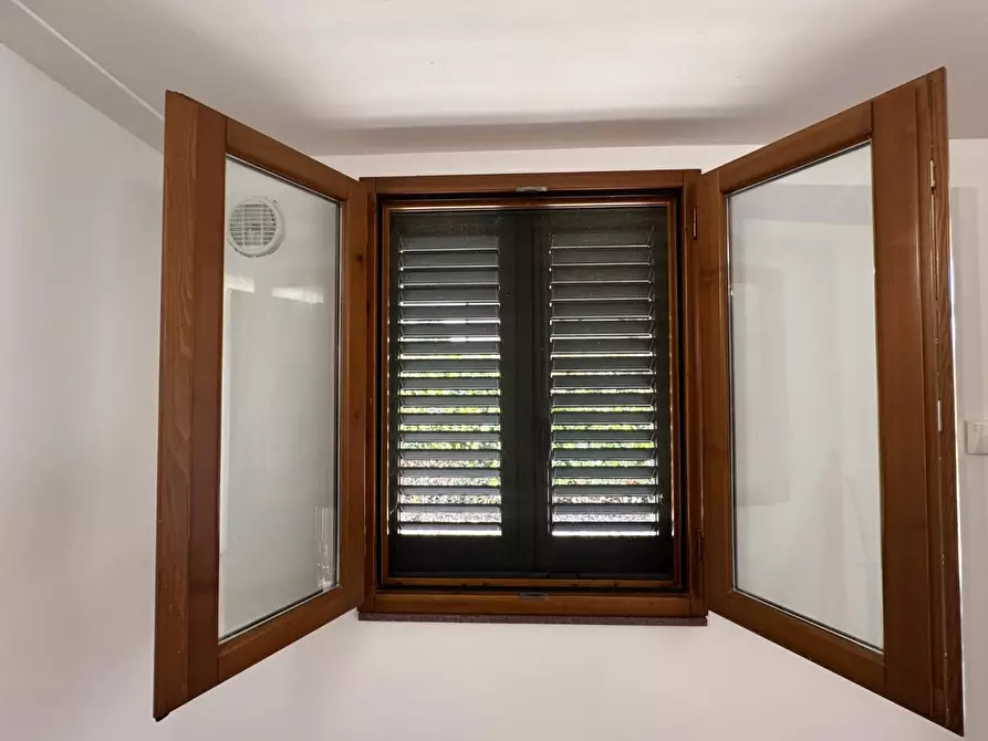 Immagine 11 di Garage in vendita  a Empoli