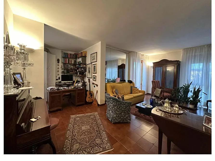 Immagine 4 di Appartamento in vendita  a Pisa