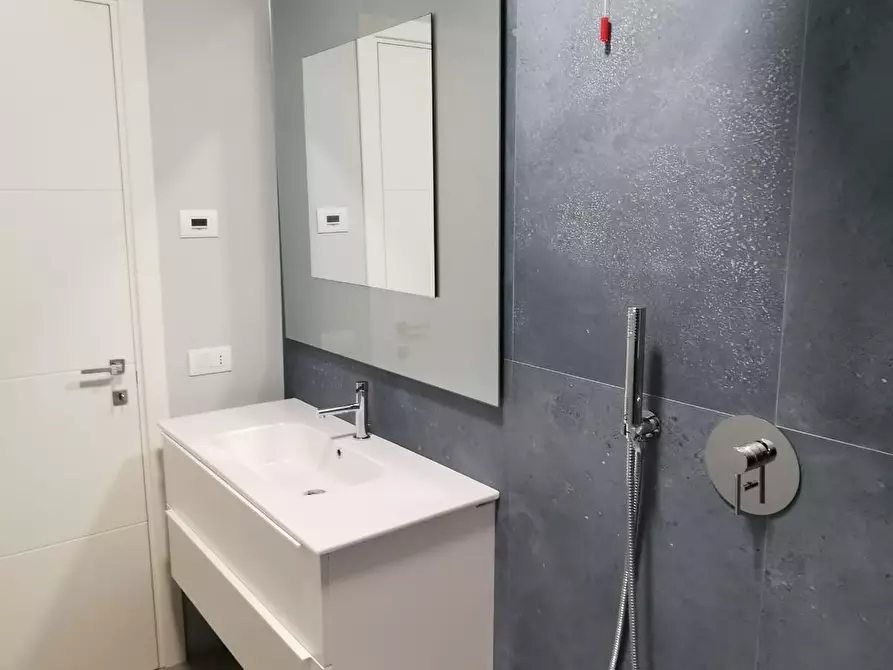 Immagine 16 di Appartamento in vendita  a Empoli