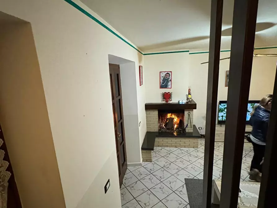 Immagine 27 di Casa semindipendente in vendita  a Montecarlo