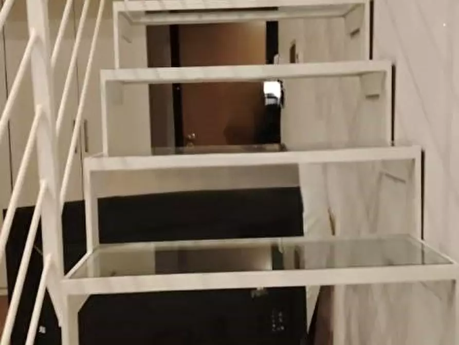 Immagine 4 di Loft/Open space in vendita  a Pisa