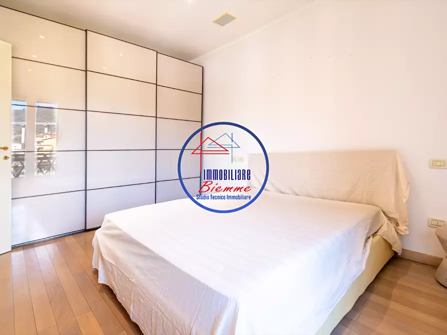 Immagine 12 di Appartamento in vendita  a Massarosa