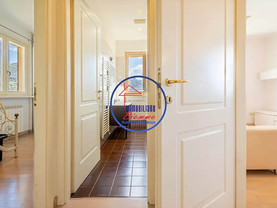 Immagine 6 di Appartamento in vendita  a Massarosa