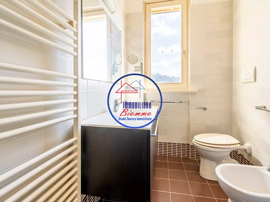 Immagine 8 di Appartamento in vendita  a Massarosa