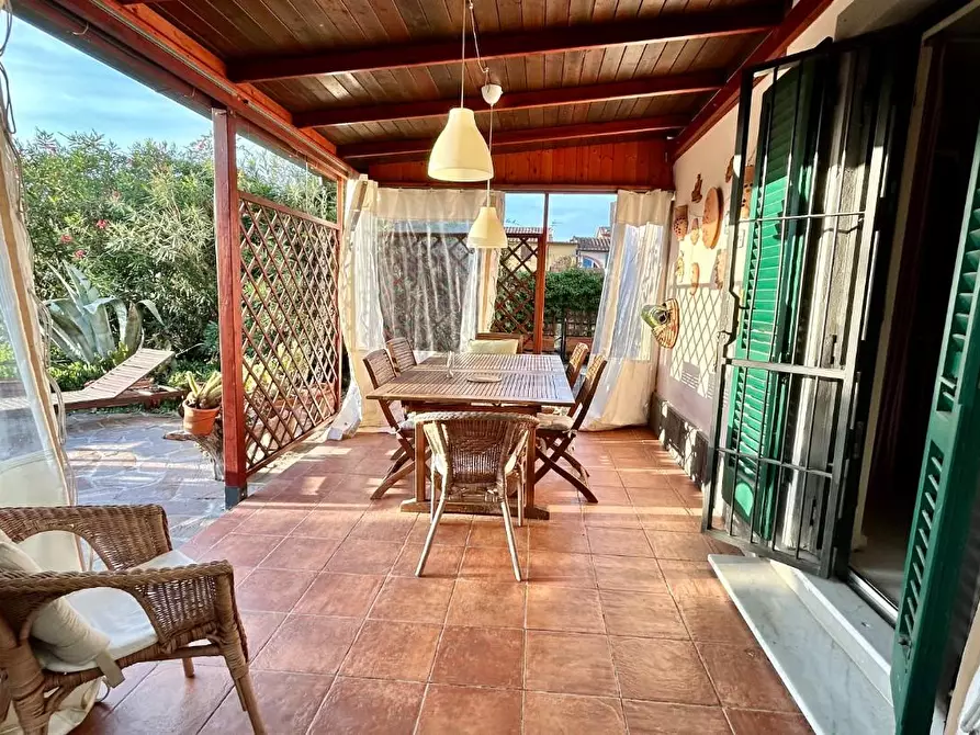 Immagine 6 di Casa indipendente in vendita  a Pisa