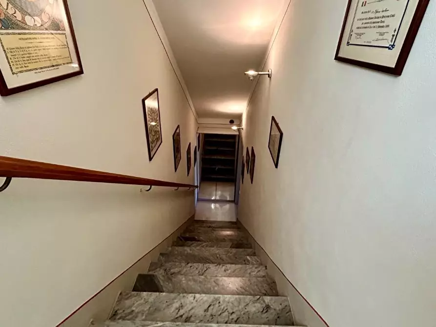 Immagine 12 di Casa indipendente in vendita  a Pisa