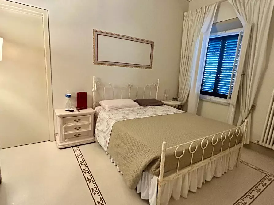 Immagine 14 di Casa indipendente in vendita  a Pisa