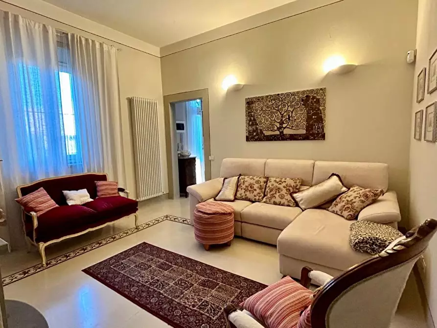 Immagine 3 di Casa indipendente in vendita  a Pisa